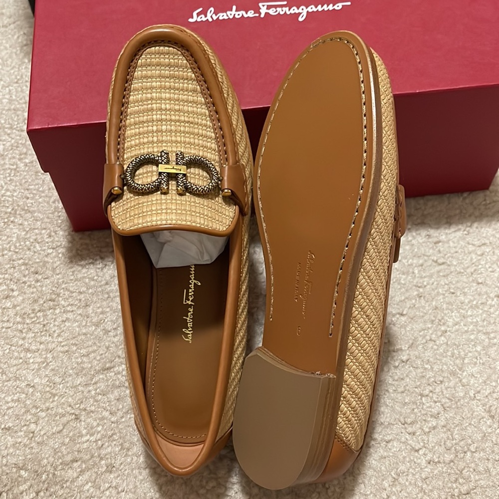 Salvatore Ferragamo Rolo Loafer